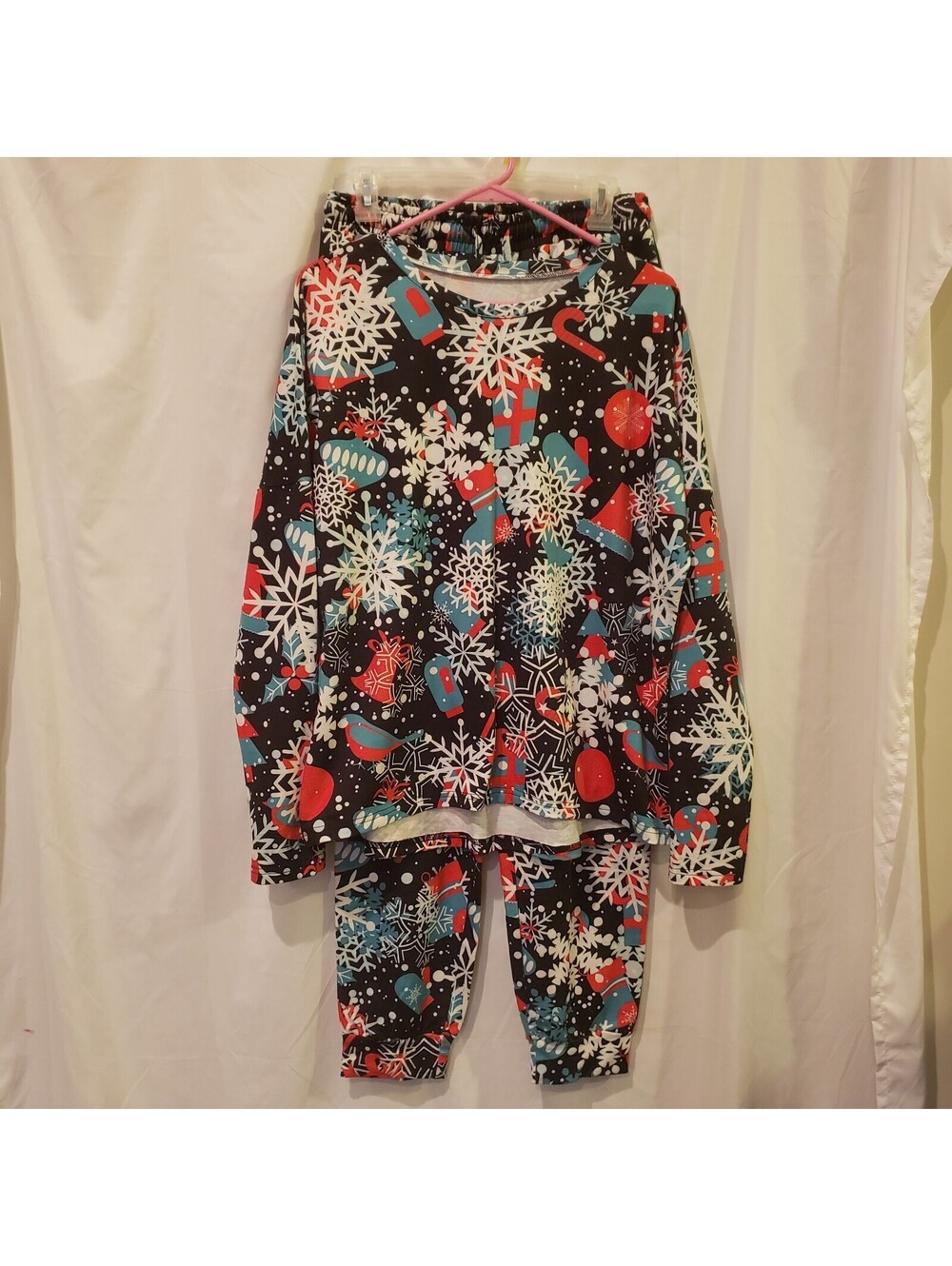 Womens L Christmas Pajama Set Snowflake Holiday Print Top Pants Stretch